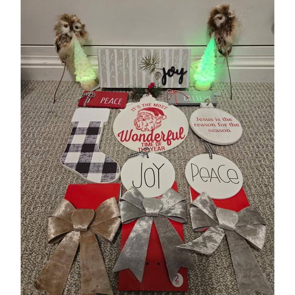 COPY - LOT OF 15 - CHRISTMAS HOLIDAY DECOR/ORNAMENTS